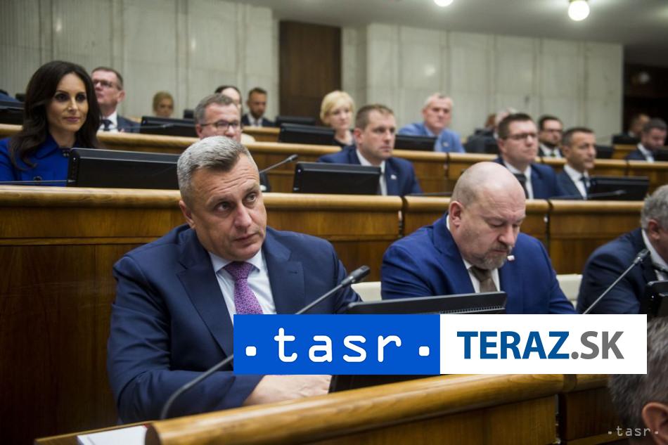 V NRSR zvolili za podpredsedov parlamentu Blahu, Žigu, Danka a Šimečku