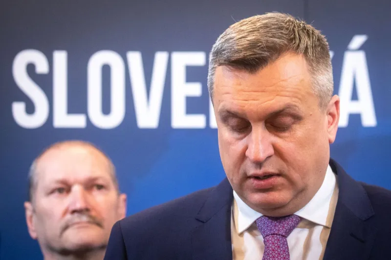 So Siekelom ho spája džudo, s Kočnerom Threema. Ako Krišandu poznajú politici a športovci - Korzár SME