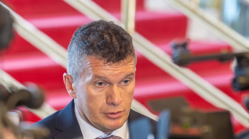 Nie som aktér vo vojne v polícii, zdôraznil Zurian. Odstavenie "čurillovcov" neľutuje, reagoval ich advokát Kubina - Domáce - Správy - Pravda