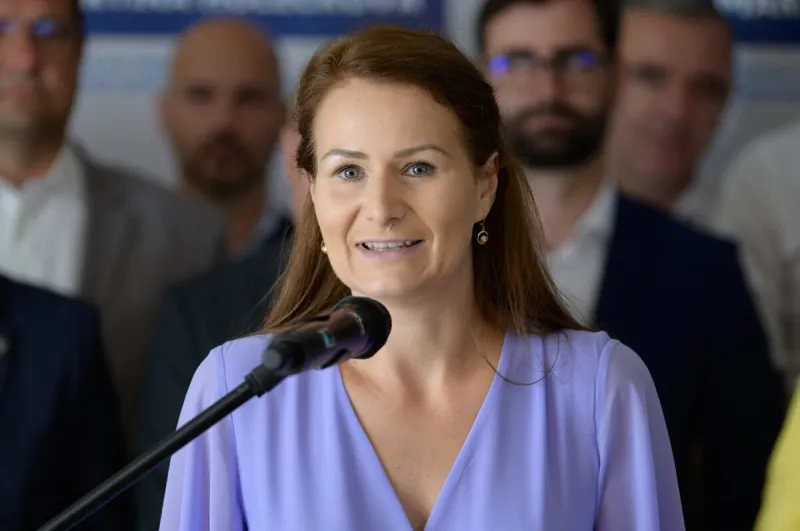 KDH získalo podpisy na zvolanie mimoriadnej schôdze k odvolaniu Blahu - SME