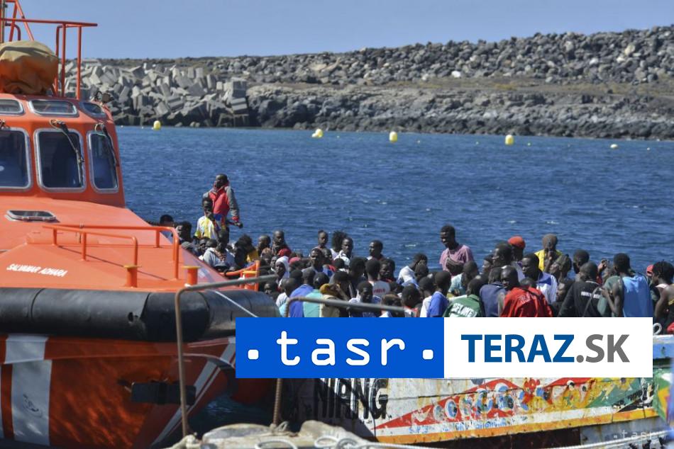 Albánsko dočasne prijme migrantov prichádzajúcich do Talianska