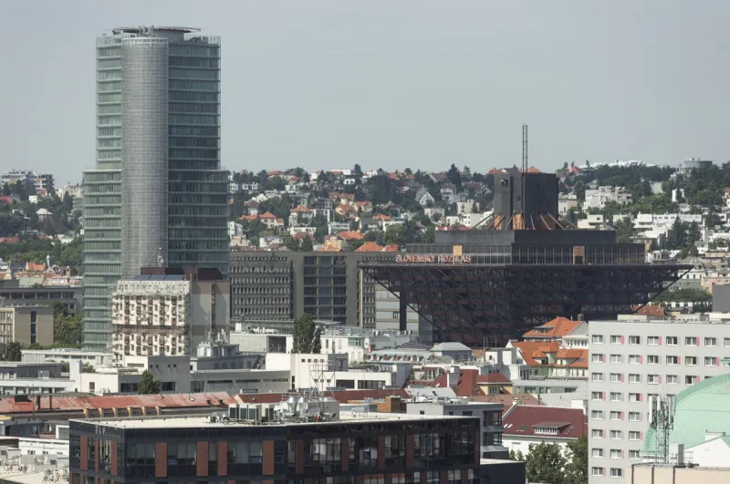 Ústavný súd v kauze Rapid Life vrátil prípad odsúdeného exšéfa z NBS na Najvyšší súd - SME