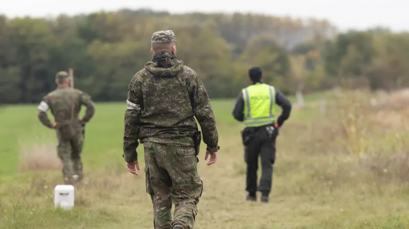 Polícia obvinila muža, ktorý chcel previezť dvoch neplnoletých migrantov do Nemecka - Domáce - Správy - Pravda