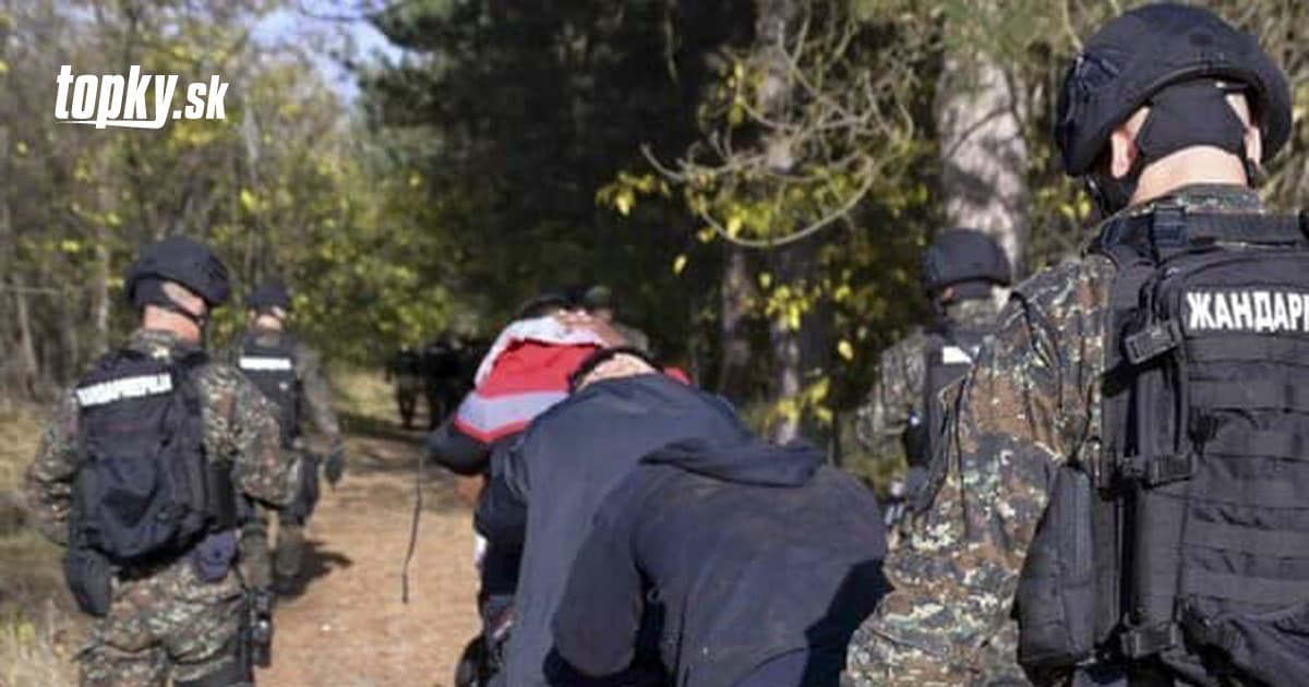 Srbská polícia počas celoštátnej akcie objavilaviac ako 4-tisíc nelegálnych migrantov | Topky.sk
