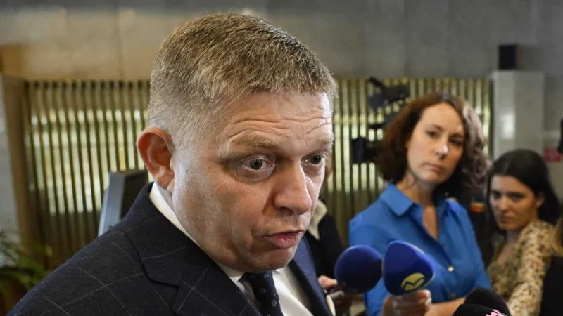 R. Fico chce niektoré mimovládky nazývať agentmi - Správy RTVS