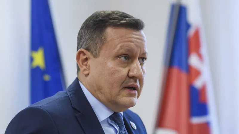Pčolinský a Kučerka zmanipulovali nahrávku, ktorou diskreditovali prokurátorov. Lipšic hovorí o prekročení čiar - Domáce - Správy - Pravda