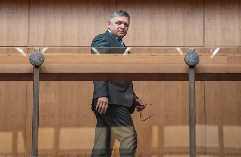 Ficove "normálne" vzťahy s médiami vydržali pár dní - SME