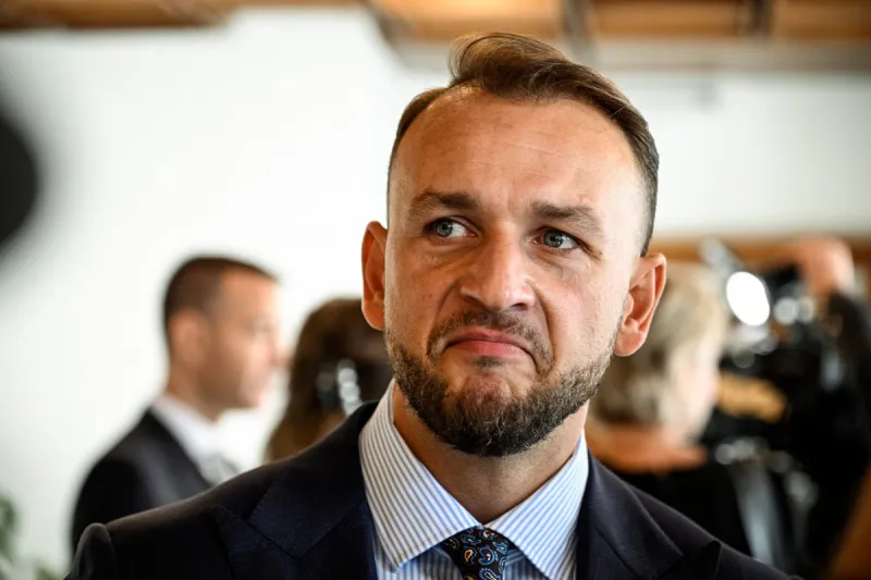 Šutaj Eštok vyšetrovateľa zo skupiny čurillovcov diskriminoval - SME