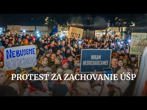 Protest pred úradom vlády proti rušeniu špeciálnej prokuratúry - YouTube