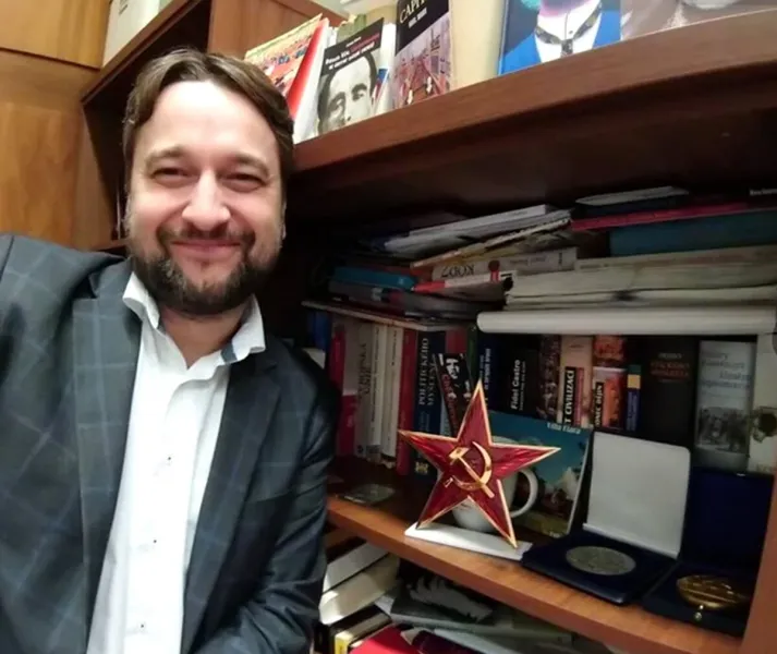 Dobrá rada do roku 2024: Vykašlite sa na Blahu (píše Samo Marec) - Komentáre SME