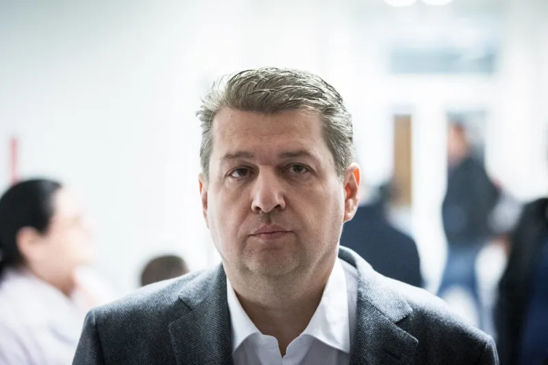 Súd v kauze Bonaparte sa nezačal ani na druhý pokus, Bašternák dostal pokutu - SME