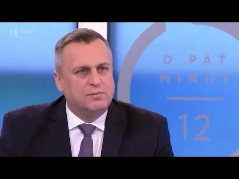 Progresívci tancujú na hrobe semafóru, aby zvrátili výsledky volieb. - YouTube