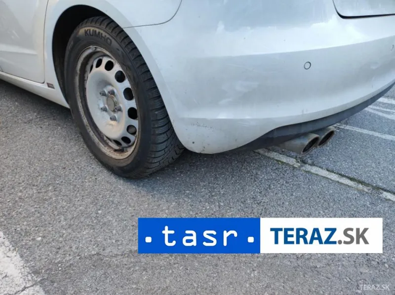 Chorvátsko zatklo po naháňačke vodiča prevážajúceho vyše 30 migrantov