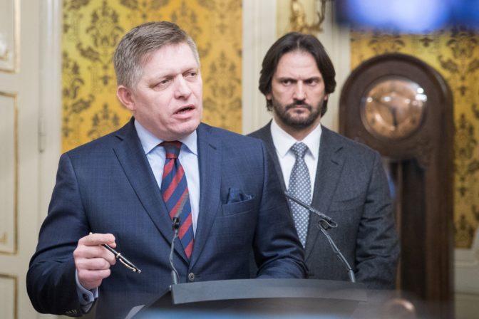 Fico sa vyjadril k odstúpeniu Kaliňáka a nechce vydať krajinu napospas ľuďom ako Matovič či Kollár - Webnoviny.sk