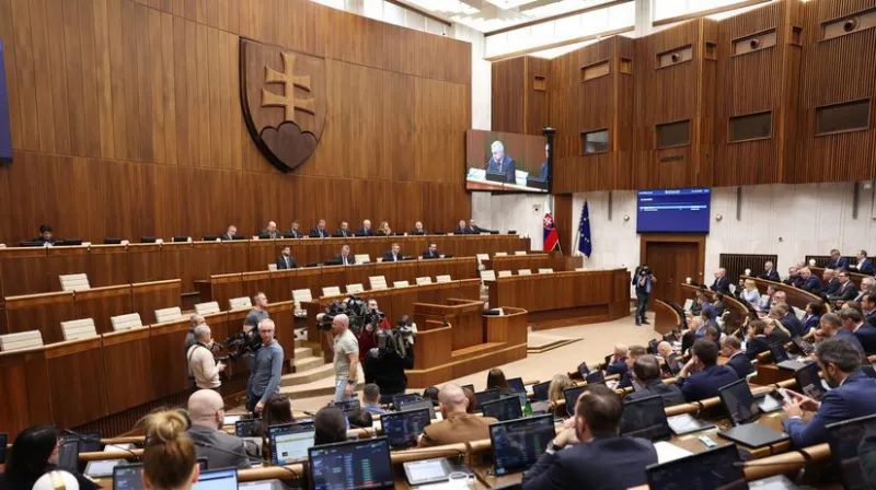 Trestná novela je bližšie, koalícia opäť stanovila opozícii mantinely. Rozprava k rušeniu špeciálnej prokuratúry bude kratšia - Domáce - Správy - Pravda