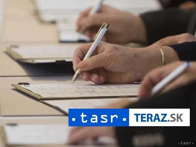 Do registra zahraničných agentov zapísali v Rusku aktivistu Orlova