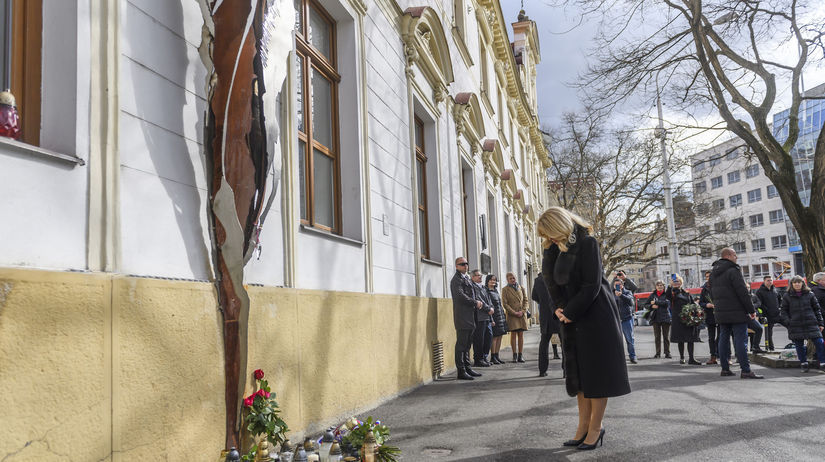 Prezidentka Čaputová si uctila pamiatku zavraždených Kuciaka a Kušnírovej - Domáce - Správy - Pravda