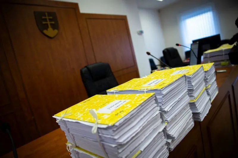 Generálna prokuratúra má preskúmať zákonnosť postupu orgánov v kauze Ezechiel 7 - SME