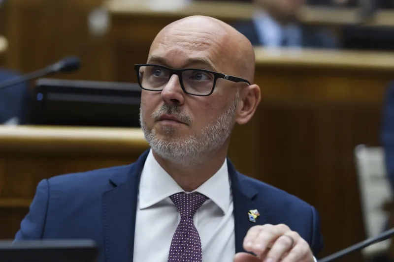 HNonline.sk - SaS mobilizuje a organizuje petíciu na záchranu druhého piliera