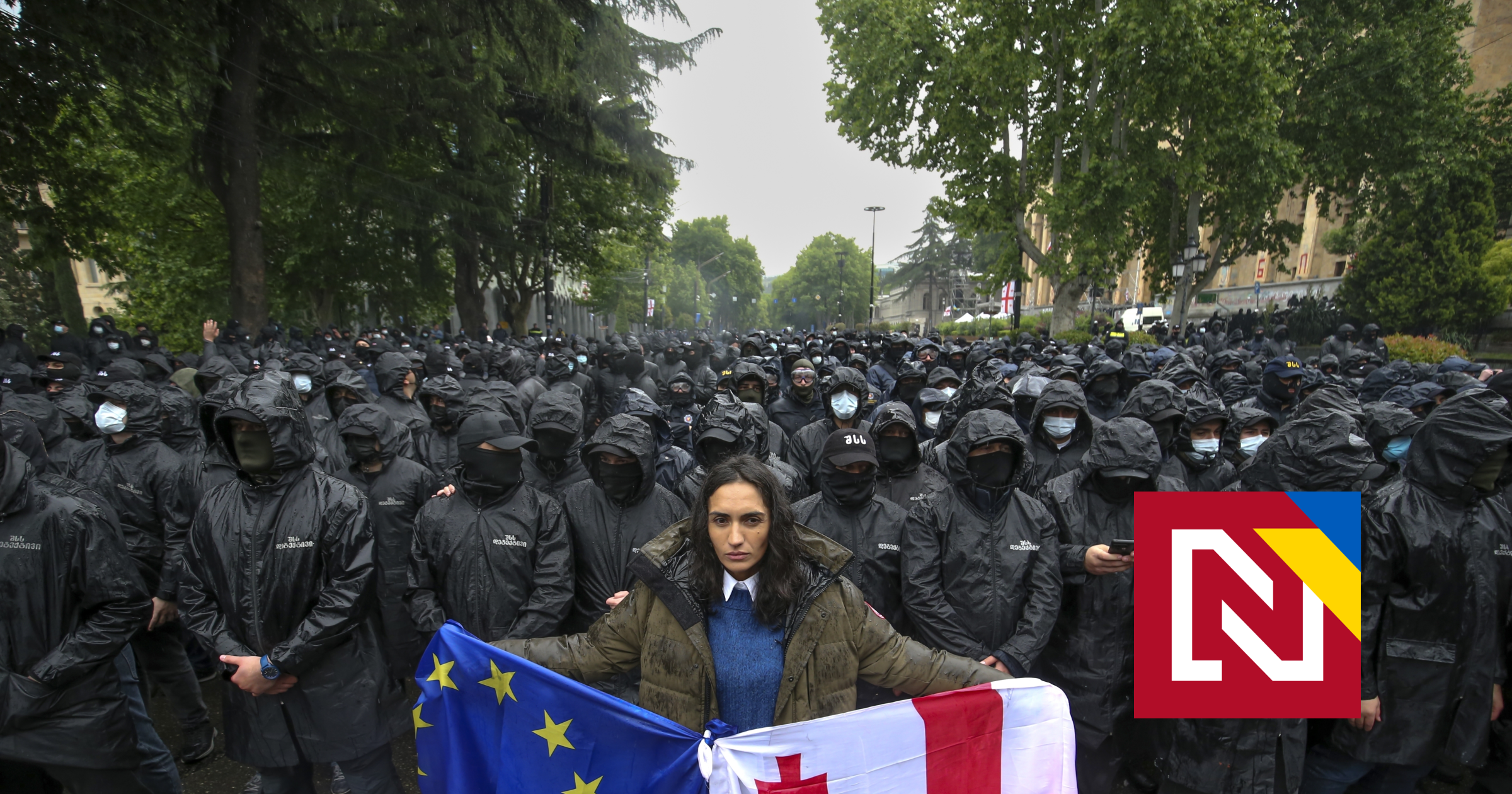 Bitka v parlamente aj barikády v uliciach. Gruzínsko prijalo svoj zákon o „zahraničných agentoch“