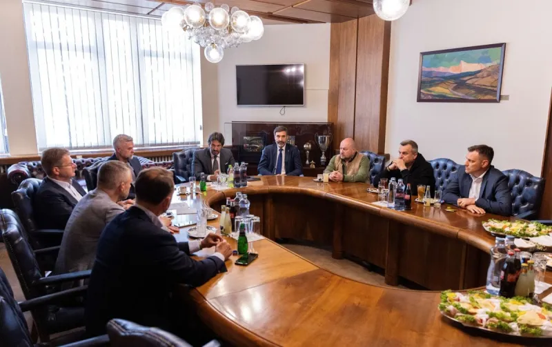 Politický vývoj po atentáte na premiéra Fica (otázky a odpovede) - SME