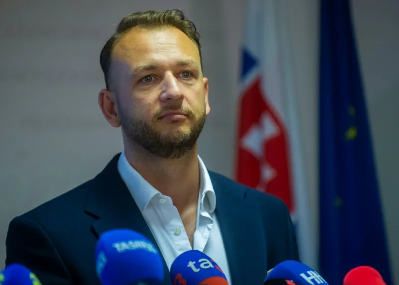 NAKA sa zaoberá 153 prípadmi schvaľovania pokusu o atentát na Fica - SME