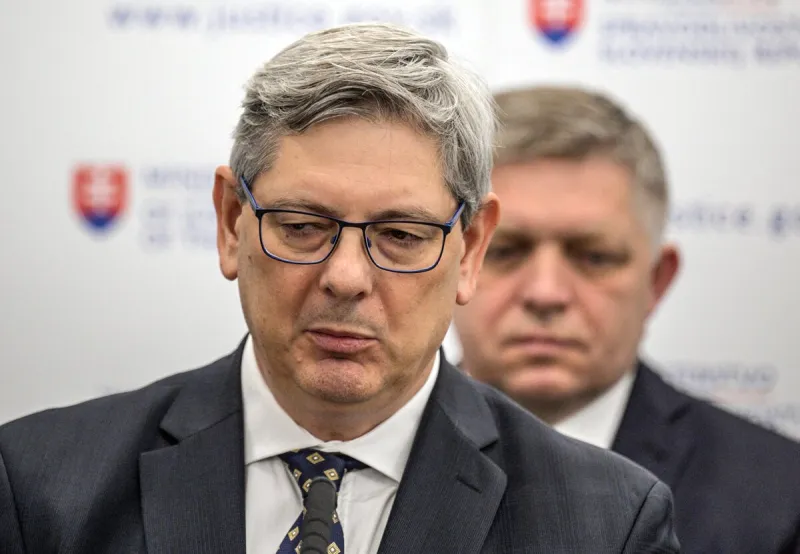 Časti trestnej novely sú protiústavné. Nepotešia sa Bašternák, zrejme ani Kažimír či Výboh - SME