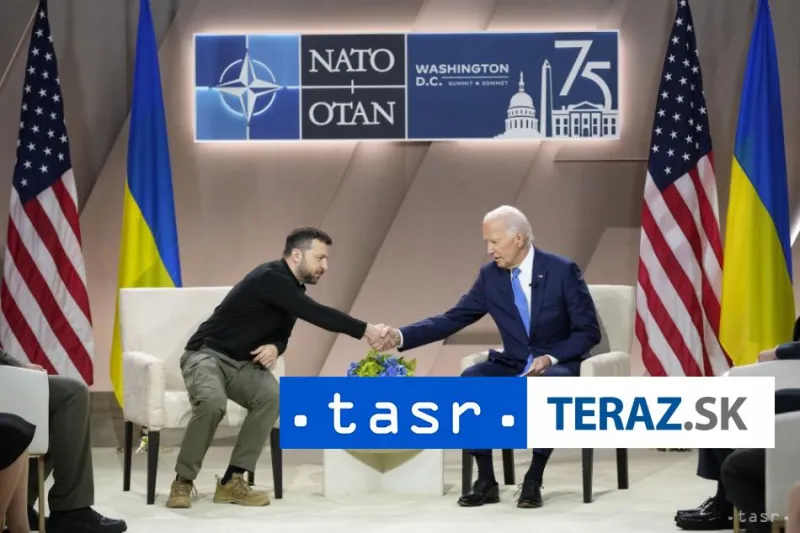 Biden telefonoval so Zelenským, prisľúbil novú vojenskú pomoc Ukrajine