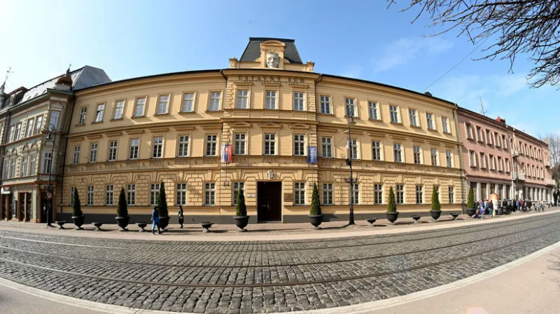 Ústavný súd odmietol sťažnosti 'čurillovcov' na odposluchy - Domáce - Správy - Pravda