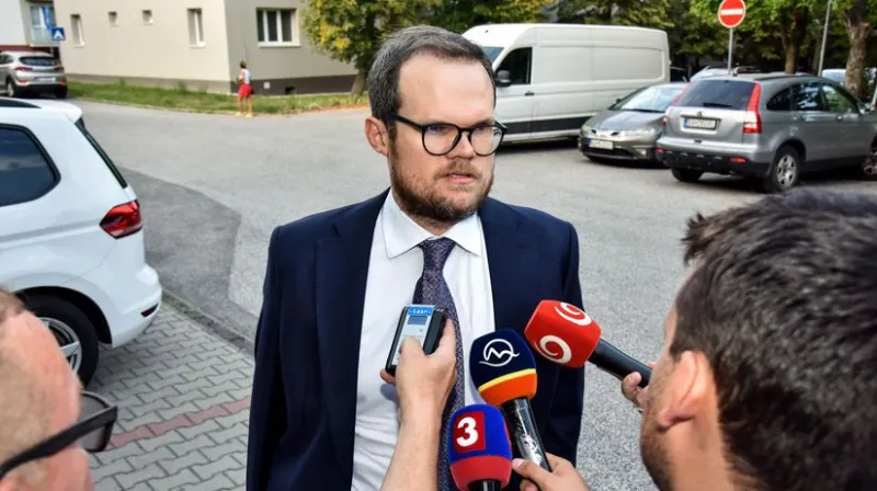 Kubina: Odmietnutie ústavných sťažností „čurillovcov" im v trestnom konaní nepomáha, ale ani neškodí - Domáce - Správy - Pravda