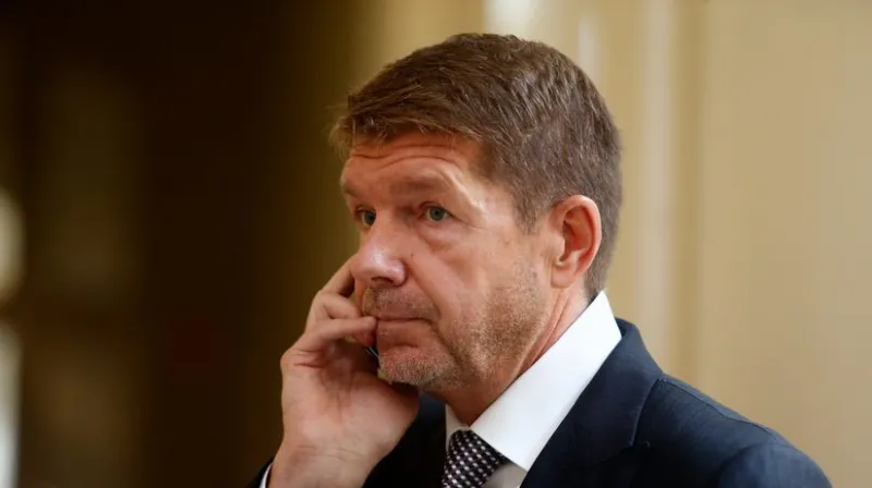 Samosudca zastavil Miroslavovi Výbohovi trestné stíhanie - Domáce - Správy - Pravda