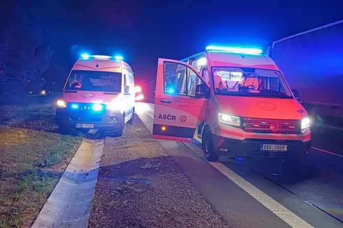 Polícia odhalila kamión PLNÝ migrantov: Boli ich tam…