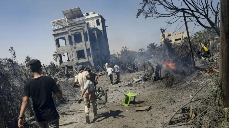 Izraelský útok na utečenecký tábor v Pásme Gazy zabil desiatky ľudí - Svet - Správy - Pravda