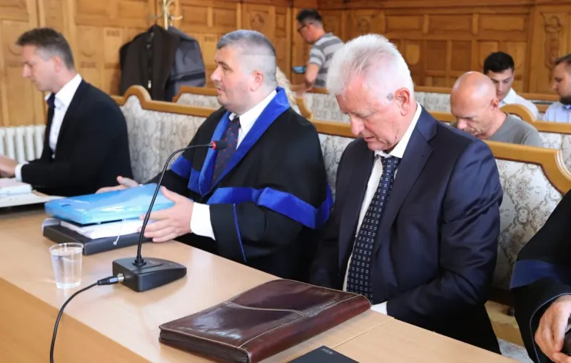 Obžalovaní v kauze Mýtnik žiadajú zastavenie konania - SME