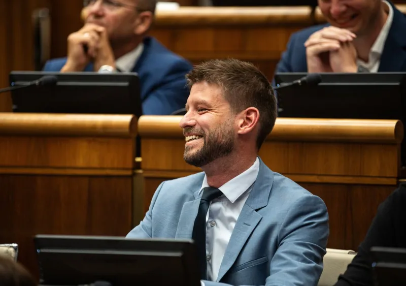 Chcú vytrestať Šimečku, priťažili by si sami - SME