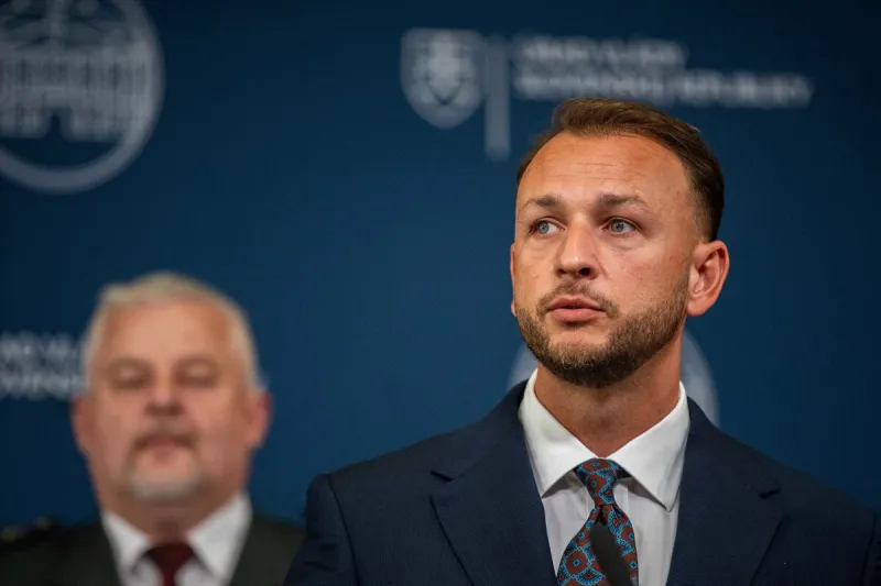 Šutaj Eštok obišiel test samým sebou. Ak mala skončiť Kolíková za Lučanského, mal by podať - SME
