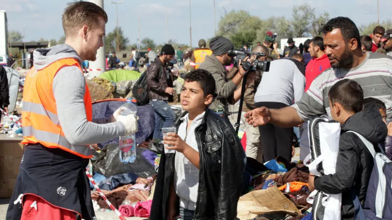 Úspech alebo zlyhanie? Vlani požiadalo o azyl vyše milióna migrantov - Svet - Správy - Pravda