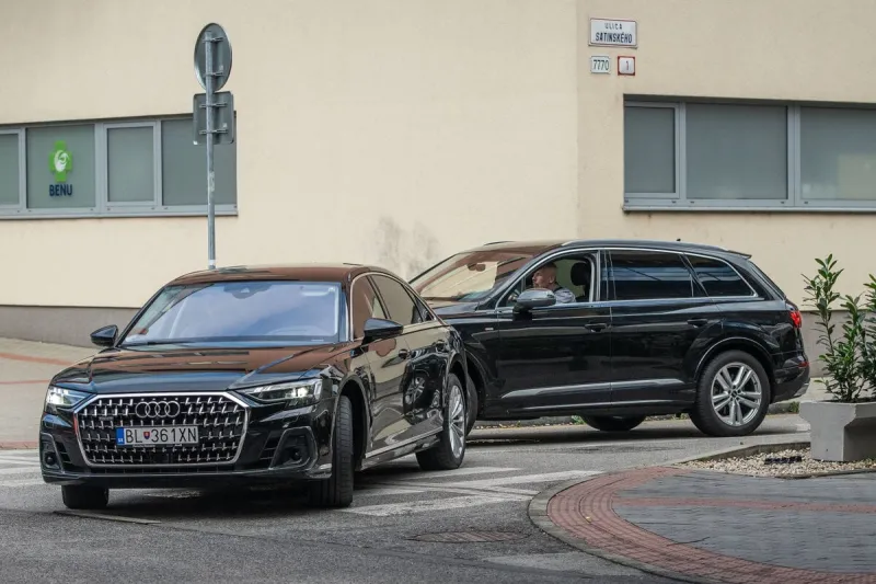 Vyšetrovanie atentátu na premiéra Fica pokračuje podľa Generálnej prokuratúry plynule - SME