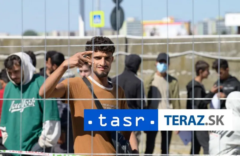 Taliansko údajne obnoví kontroverznú prepravu migrantov do Albánska