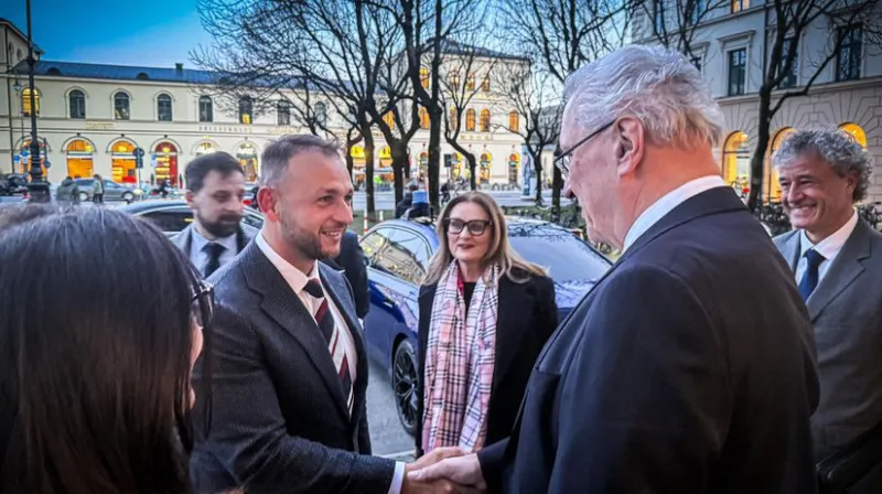 Šutaj Eštok rokoval s bavorským ministrom vnútra o nelegálnej migrácii - Svet - Správy - Pravda