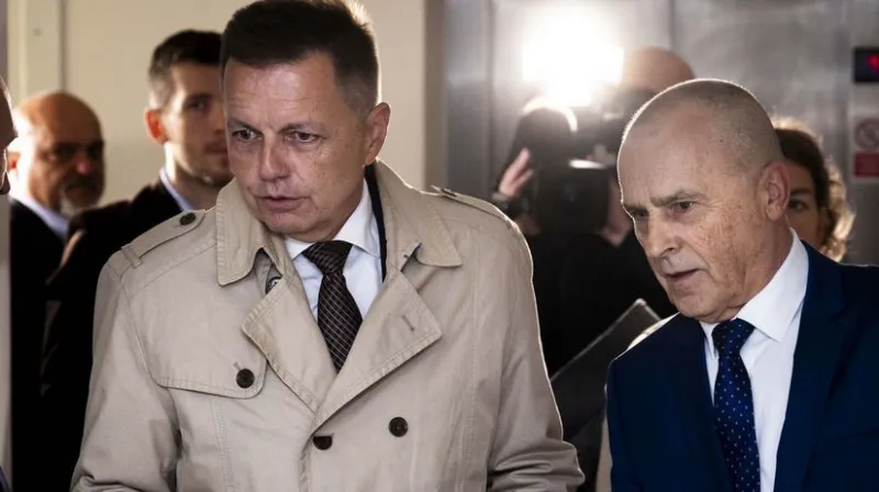 Najvyšší súd zamietol Kažimírovu sťažnosť. Rozhodovať bude v prípade aj naďalej sudca ŠTS Cisarik - Domáce - Správy - Pravda