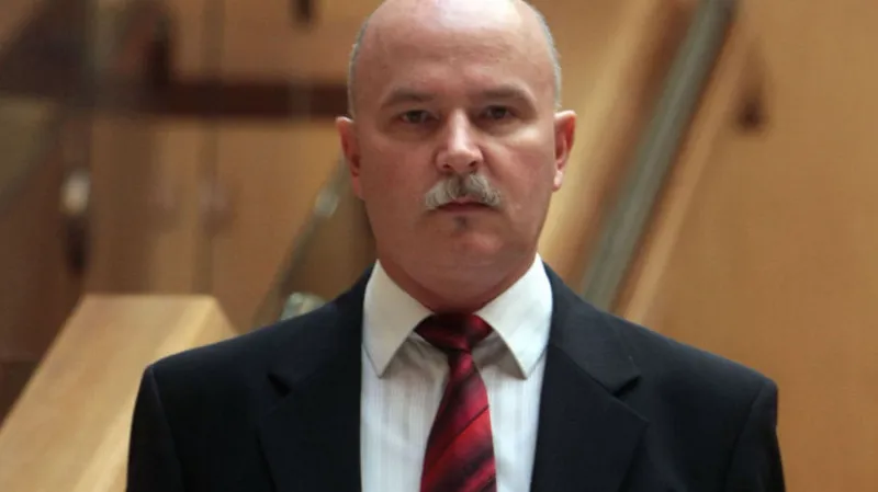 Exministra Janušeka z kauzy nástenkový tender prepustil súd do domáceho väzenia - Domáce - Správy - Pravda