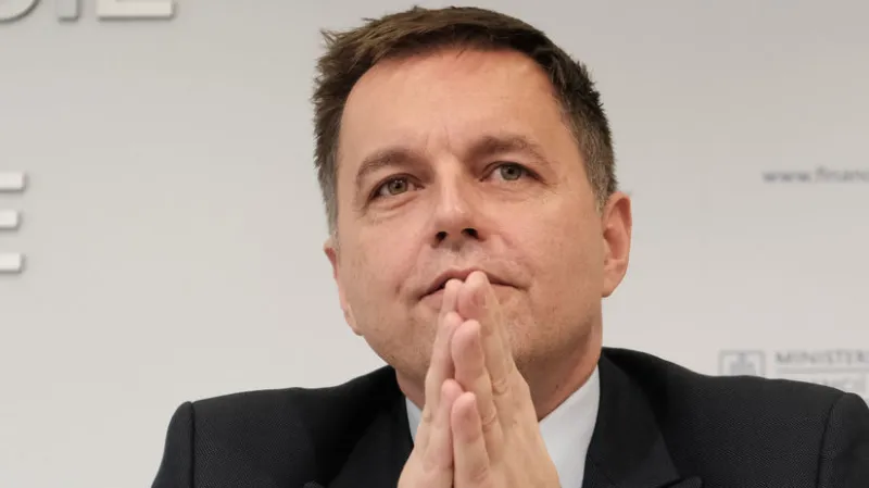 Verdikt roka: Pôjde šéf NBS Kažimír do väzenia? - Domáce - Správy - Pravda