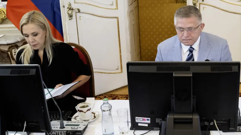 Slovensko zvažuje žalobu na EÚ, dôvodom je stopka pre ruský plyn a chýbajúce kompenzácie - Domáce - Správy - Pravda