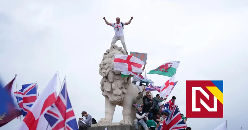 Demonštrácie proti migrácii v&nbsp;Londýne povzbudzoval aj Elon Musk. Protestujúci roztrhali palestínsku vlajku a&nbsp;mlátili policajtov &mdash; Denník N