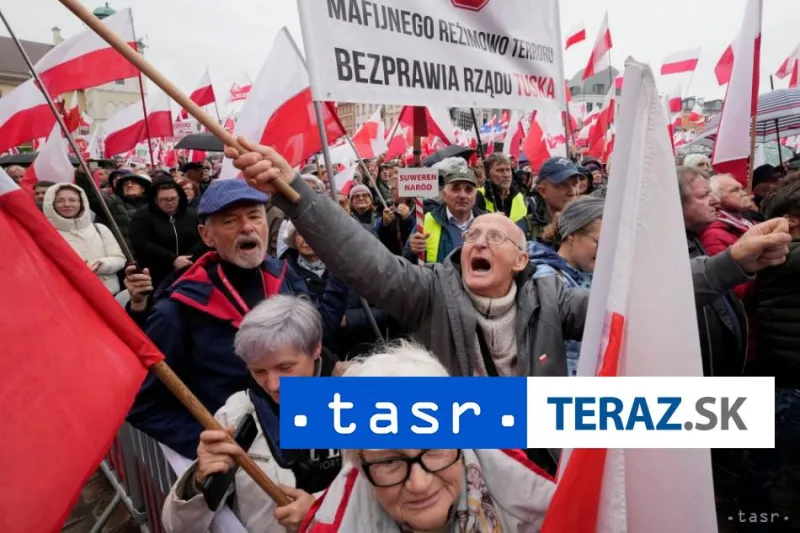 Tisíce ľudí vo Varšave pochodovali proti migrácii