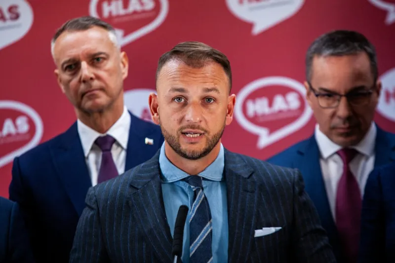 Hlas stále čaká na Kotlárovu správu, závisí od nej aj prístup poslancov ku covidovým - SME