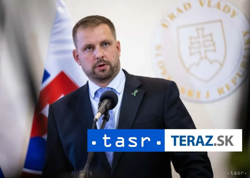 Opozícia: Šaško by mal po rozhodnutí GP o záchrankovom tendri odstúpiť