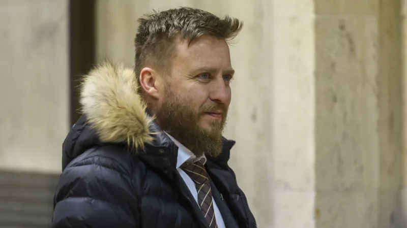 Vakcíny označil za biologické zbrane. Kotlárove výroky v českom parlamente už preveruje polícia - Domáce - Správy - Pravda