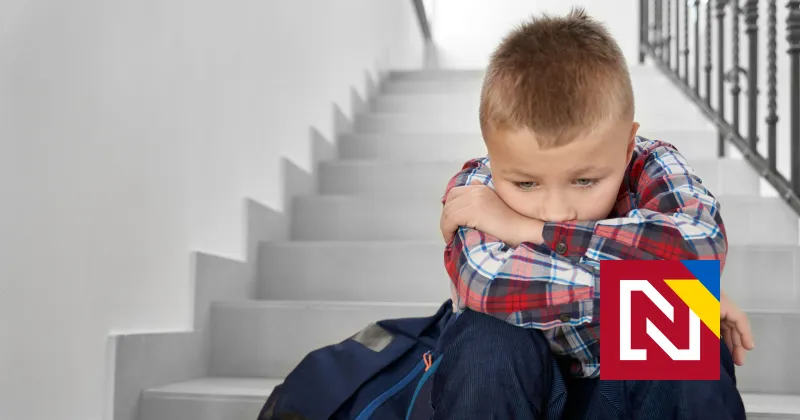 Vychovávateľka púšťala deťom videá hnutia AllatRa o&nbsp;konci sveta. Viaceré mali strach a&nbsp;budili sa s&nbsp;plačom zo spánku &mdash; Denník N